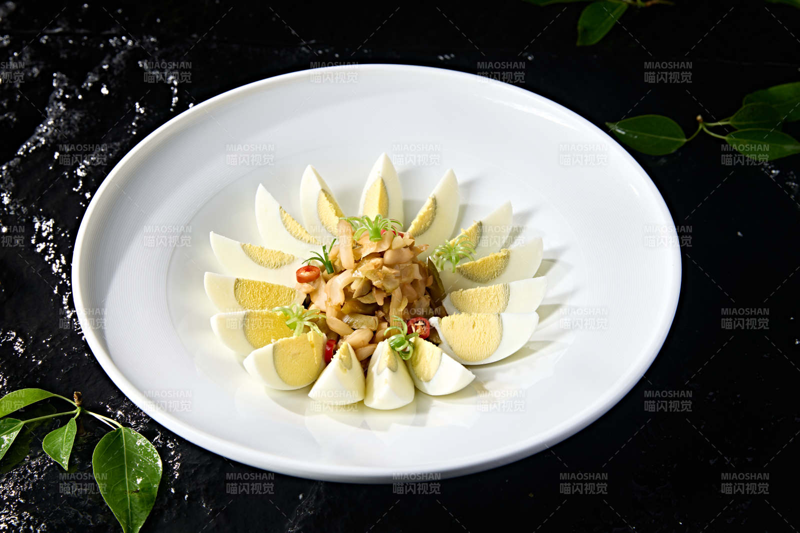 刀切水煮白蛋配涪陵榨菜丝图片