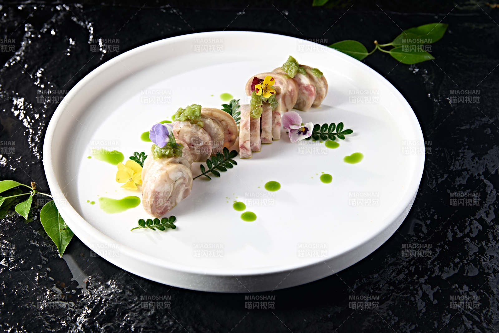 水晶压蹄筋肘花卷切片图片