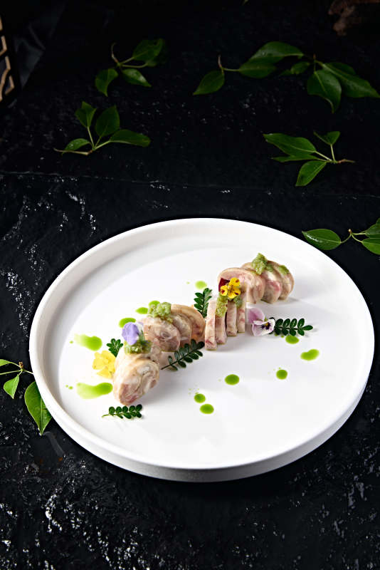 水晶压蹄筋肘花卷切片图片