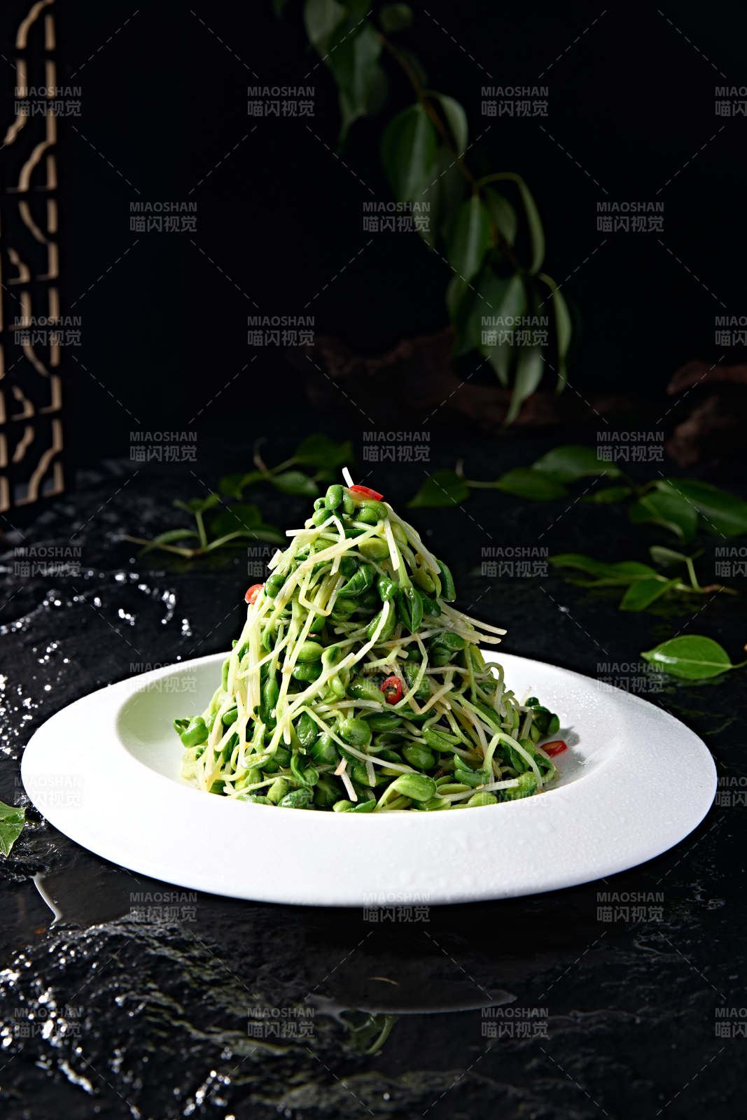 美味凉菜米椒炝拌绿豆芽图片