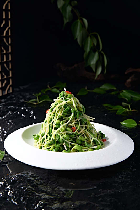 美味凉菜米椒炝拌绿豆芽图片