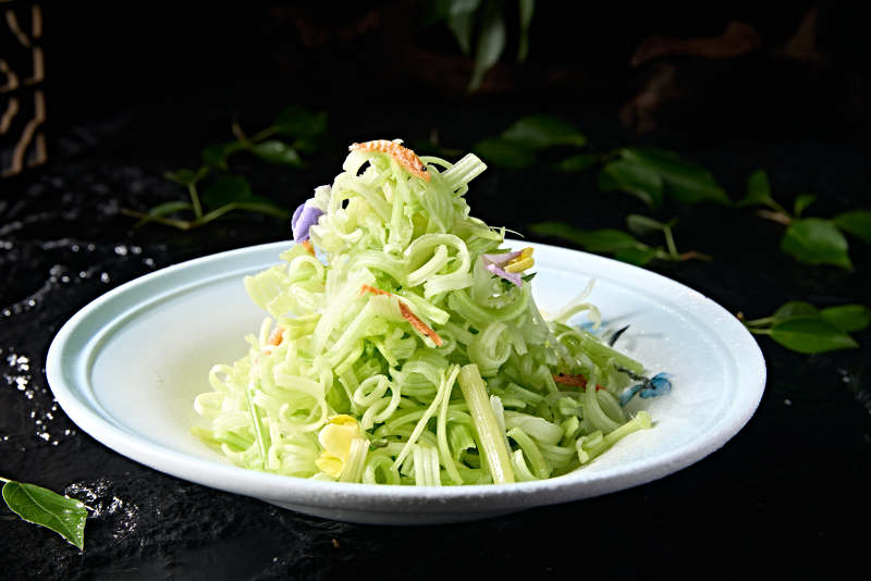 美味凉菜虾干凉拌西芹丝图片