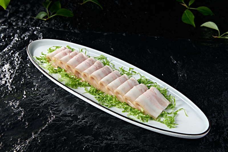 精美凉菜烧白肉配鲜椒酱图片