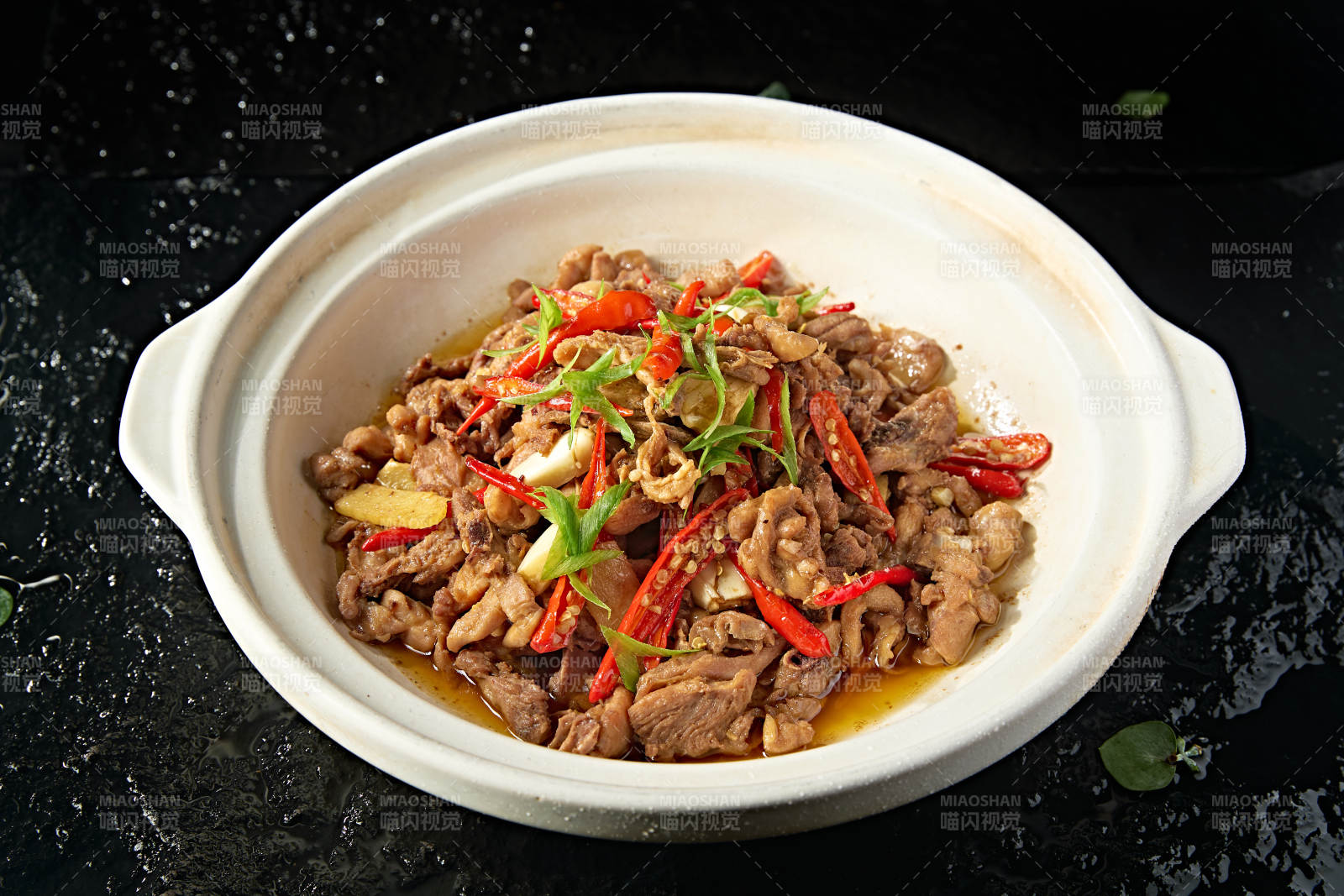 中餐湘菜美味砂锅蒜香辣煲柴鸡锅图片