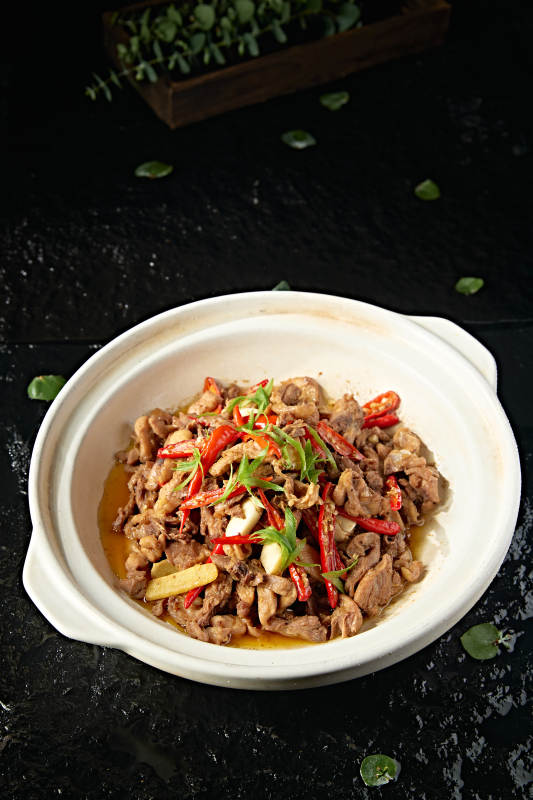 中餐湘菜美味砂锅蒜香辣煲柴鸡锅图片