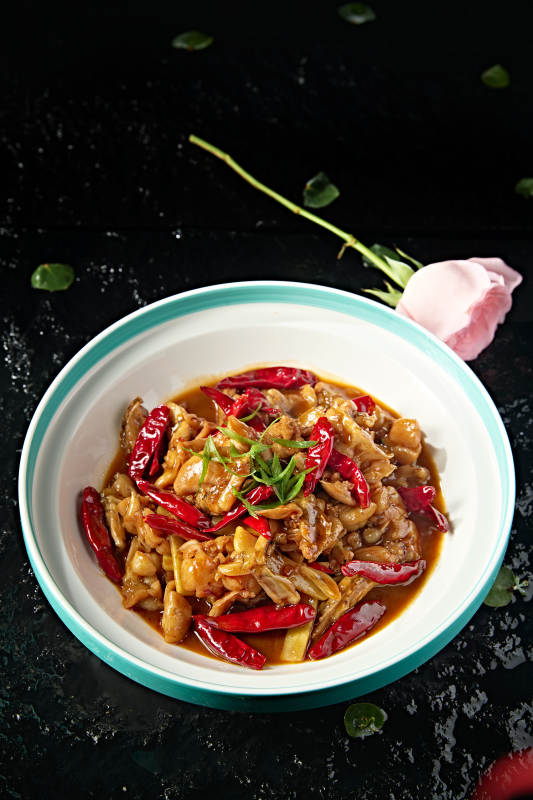 中餐湘菜美味爆辣仔姜烧牛蛙图片