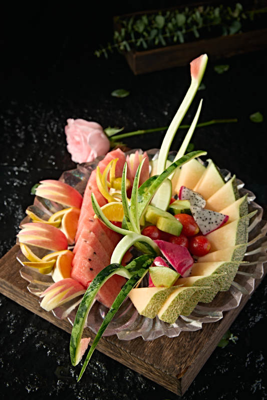 餐饮赠送惠客果盘图片