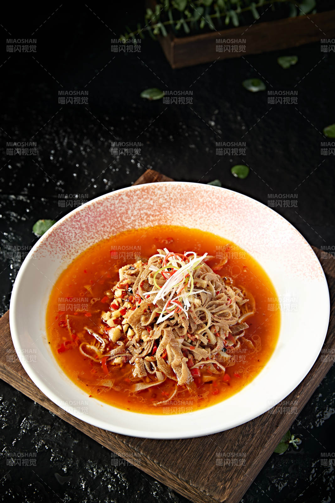 中餐湘菜美味剁椒仔姜蒸毛肚图片