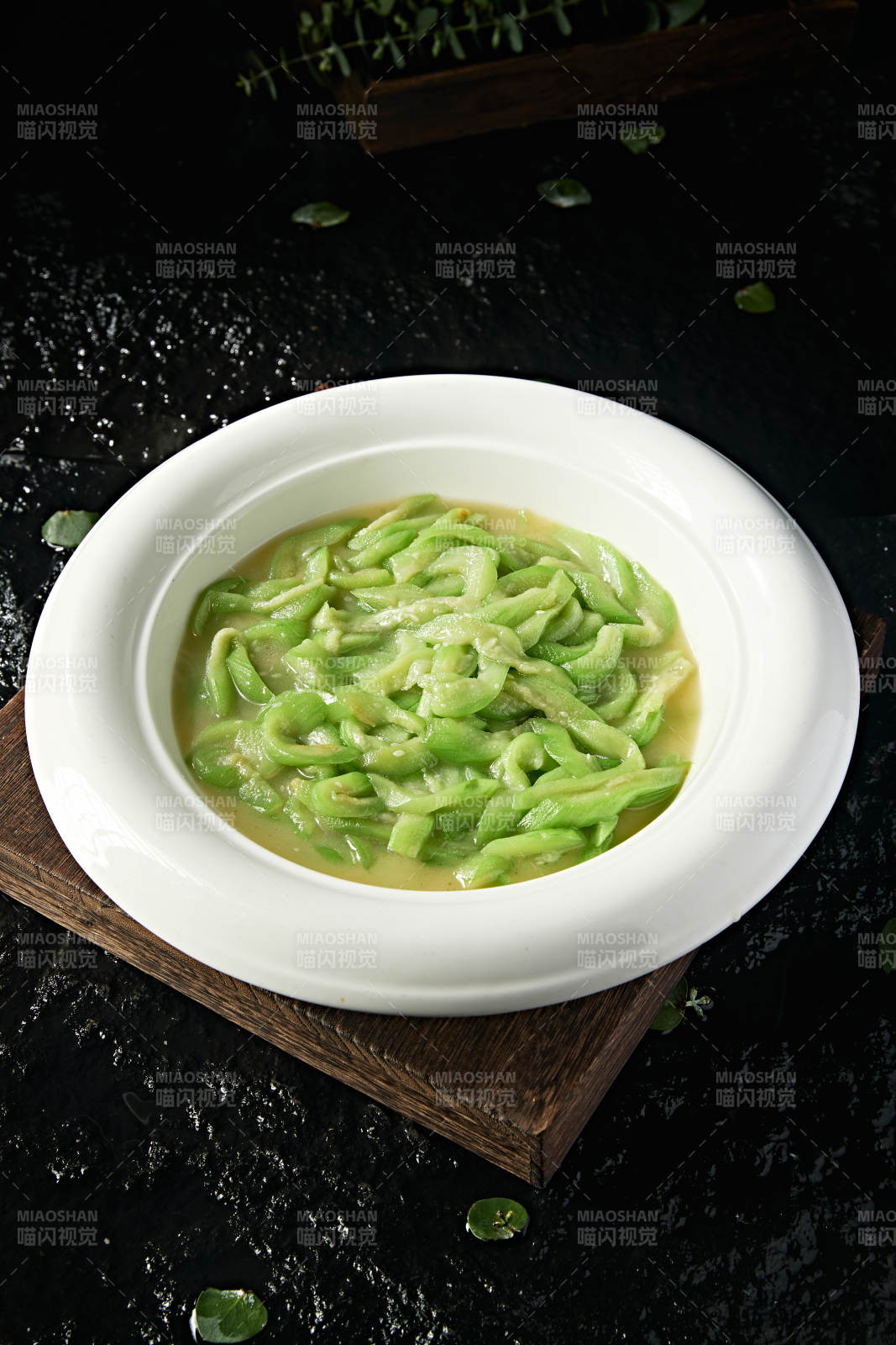 浓汤素炒西葫芦条图片