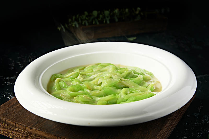 浓汤素炒西葫芦条图片