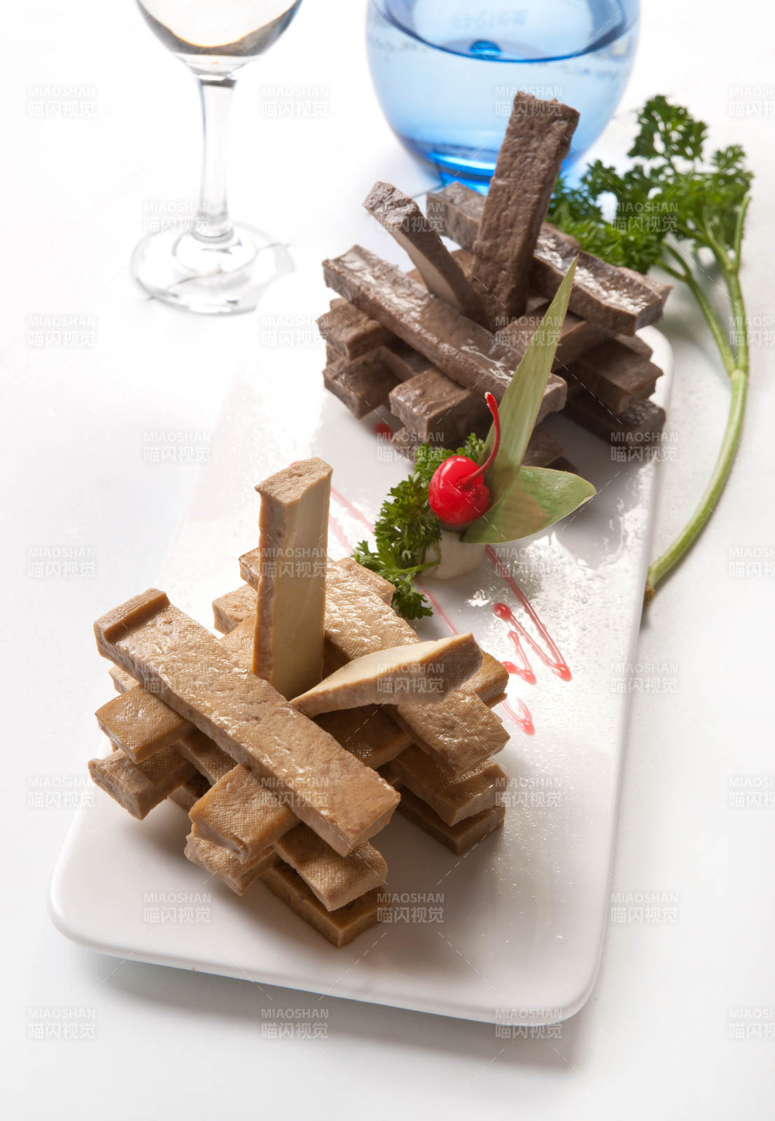 卤水双色豆腐干图片