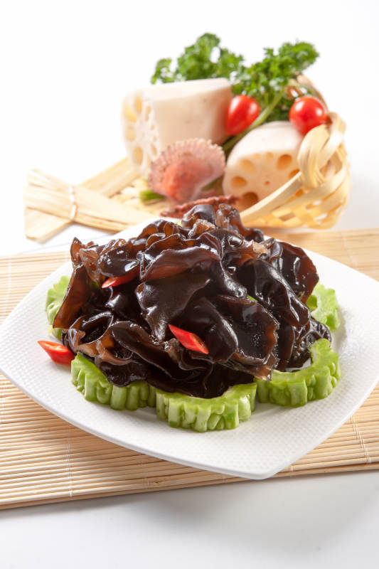 米椒苦瓜捞汁木耳图片