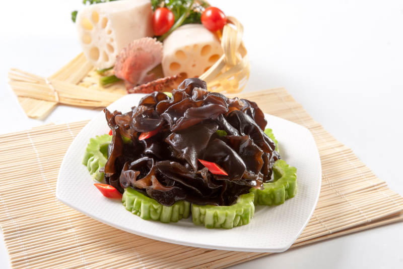 米椒苦瓜捞汁木耳图片