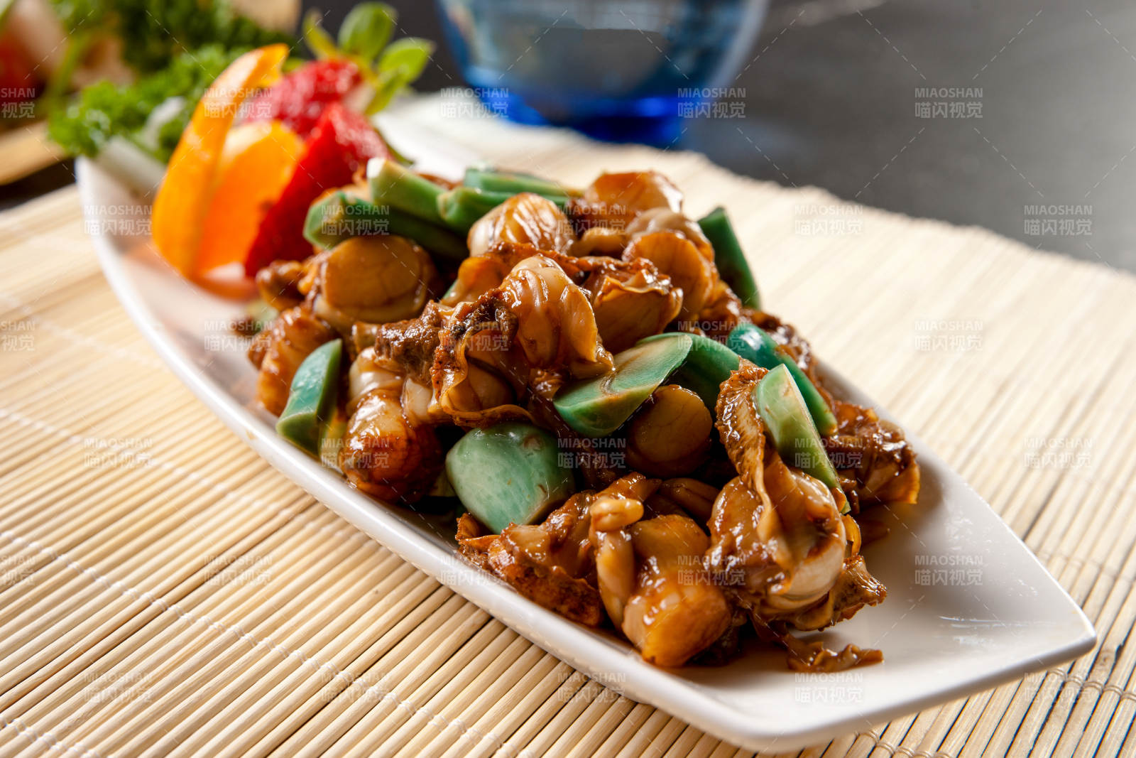 下饭凉菜腊八蒜酱腌螺头图片