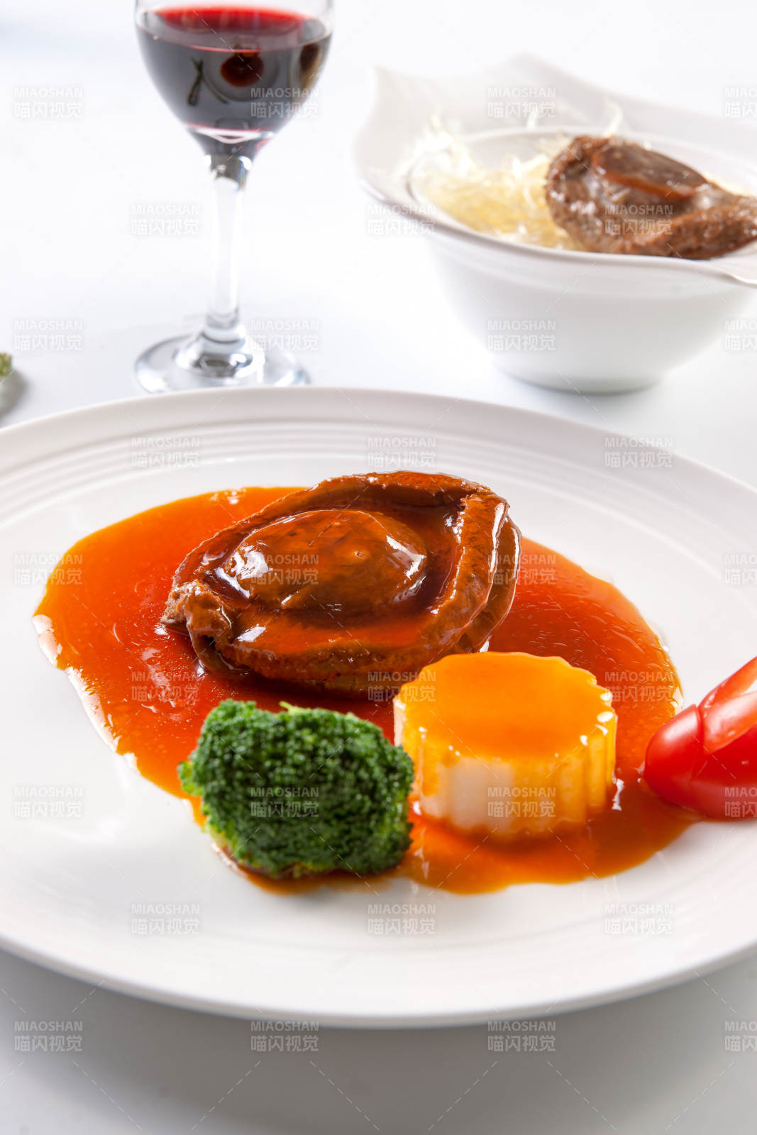 浇汁大南非干鲍梅花参图片