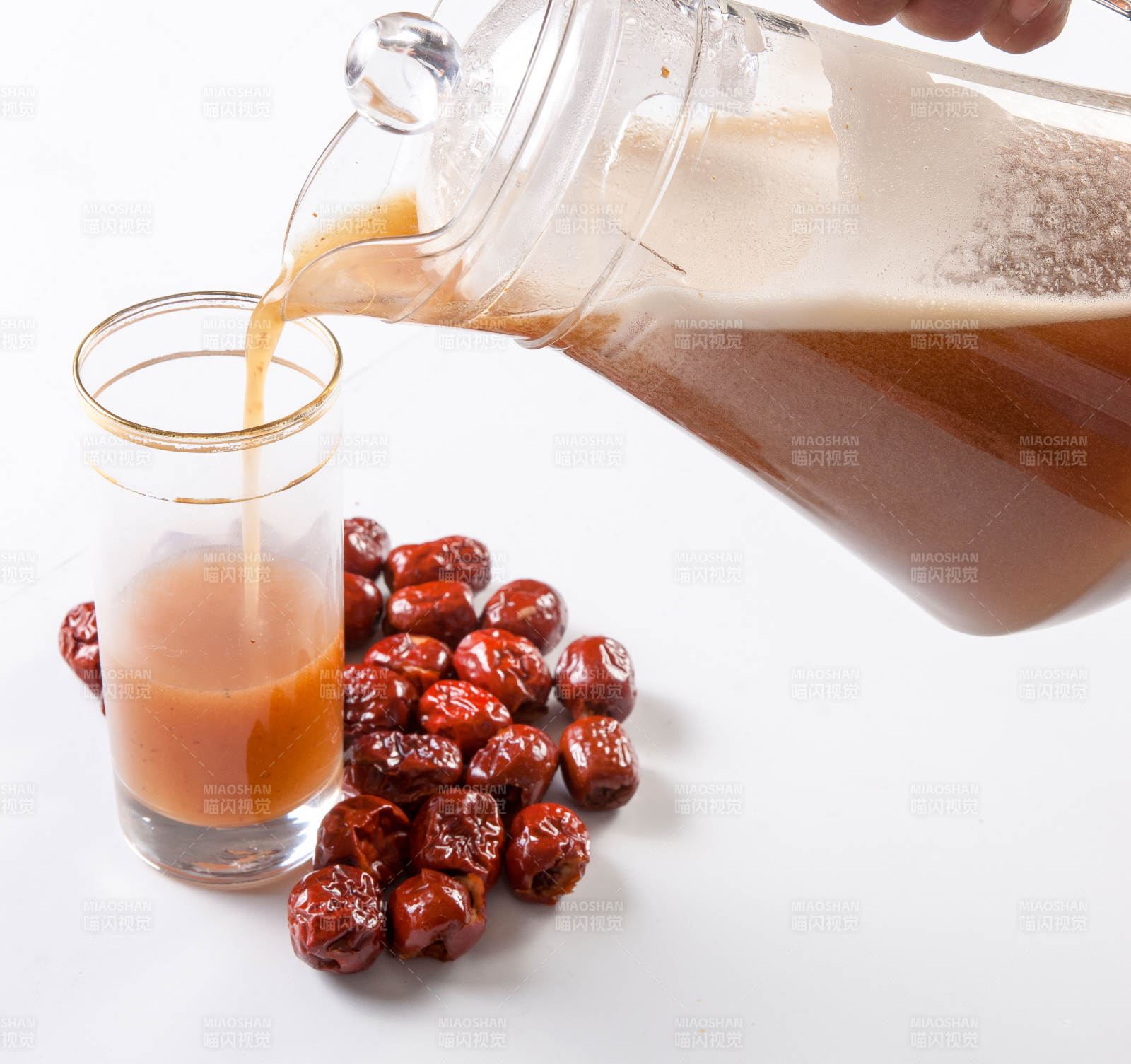 鲜榨果蔬汁图片