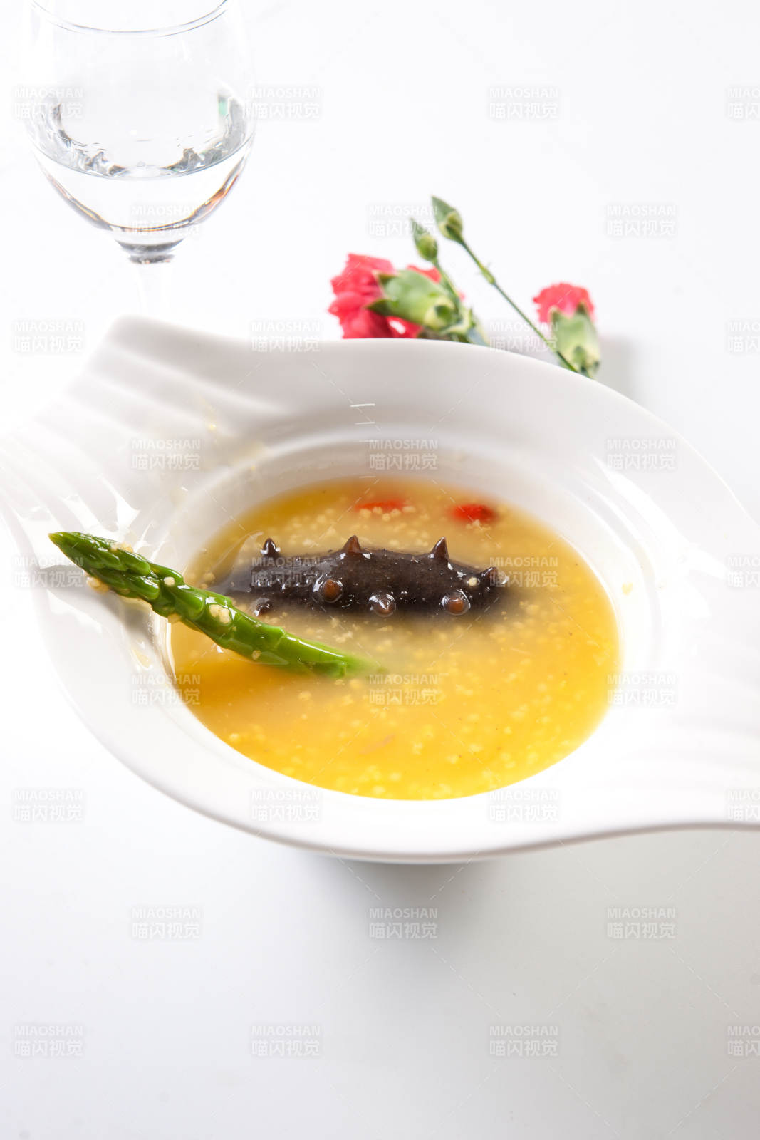 芦笋小米扣辽参图片