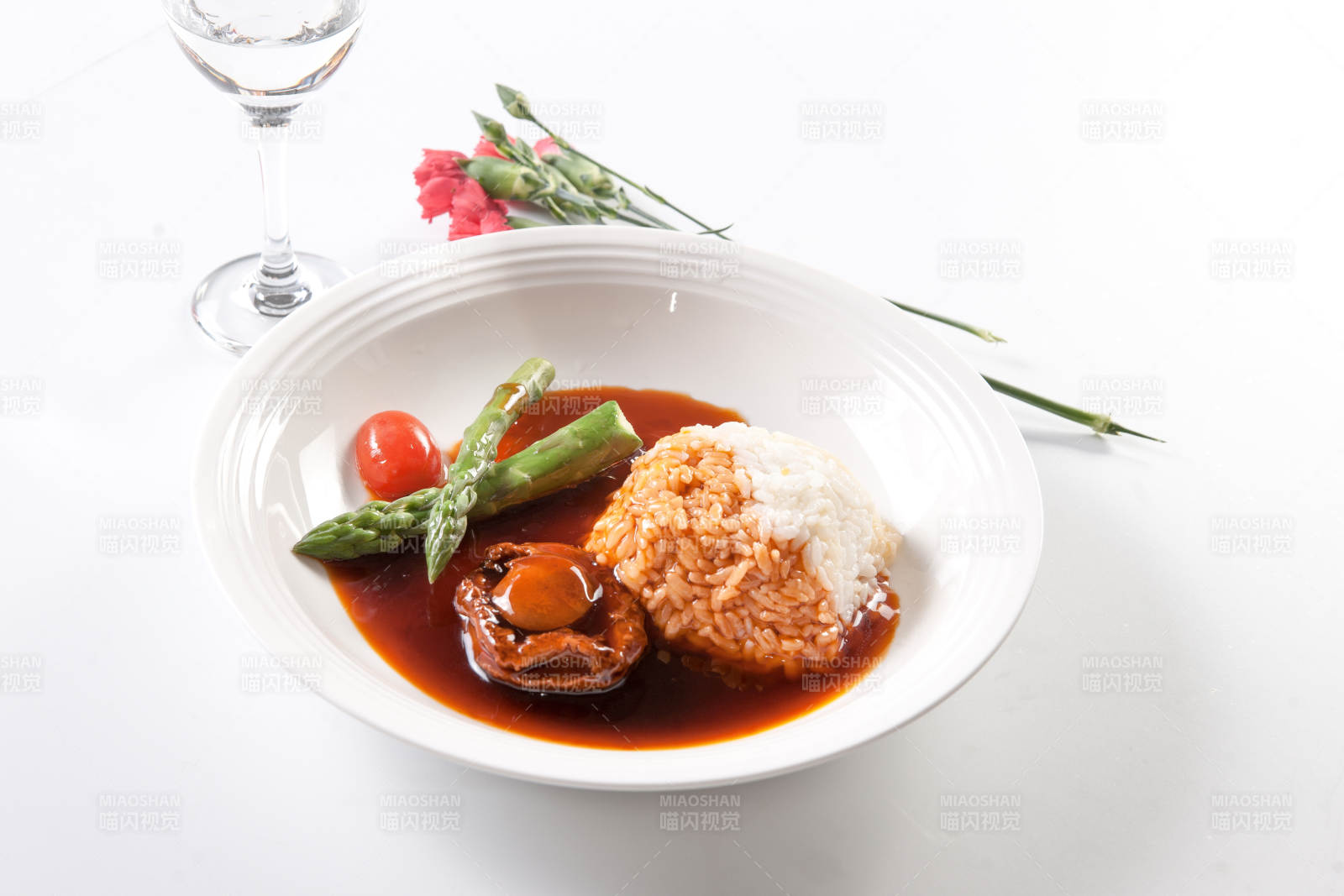 芦笋鲍鱼鲍汁捞饭图片