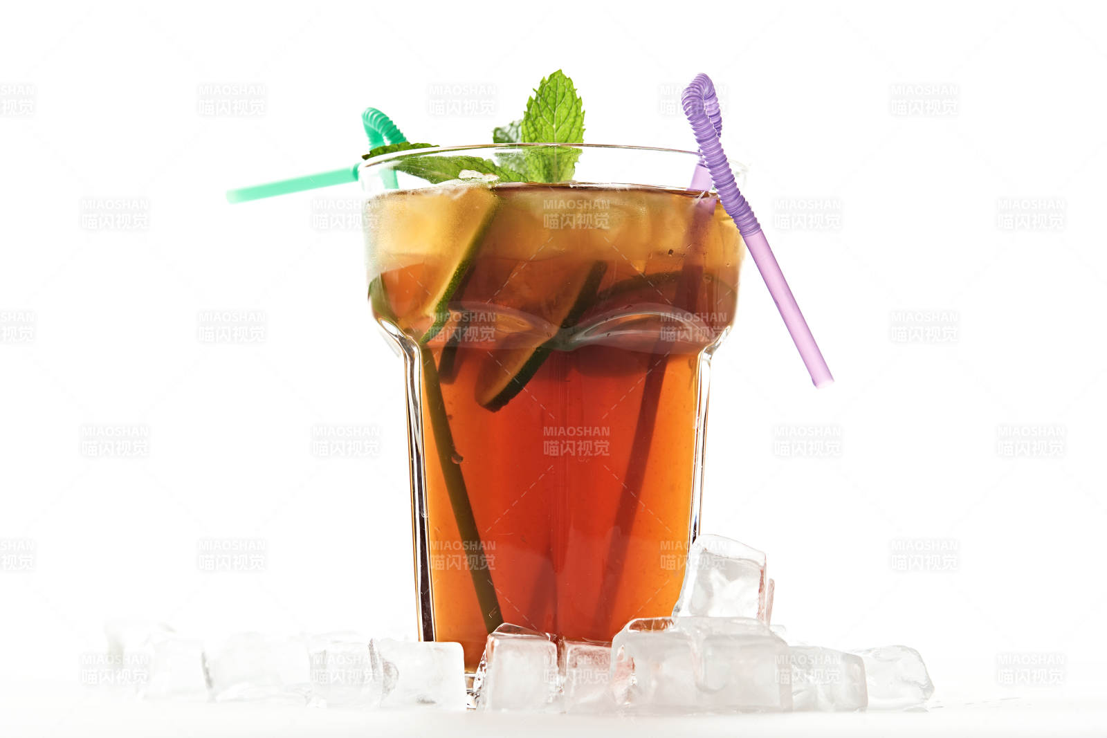 夏季清凉饮料柠檬冰红茶图片