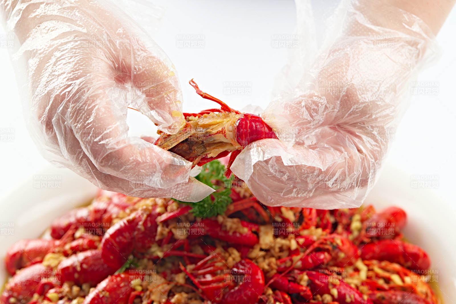 夏季大排档美食蒜蓉香辣小龙虾图片