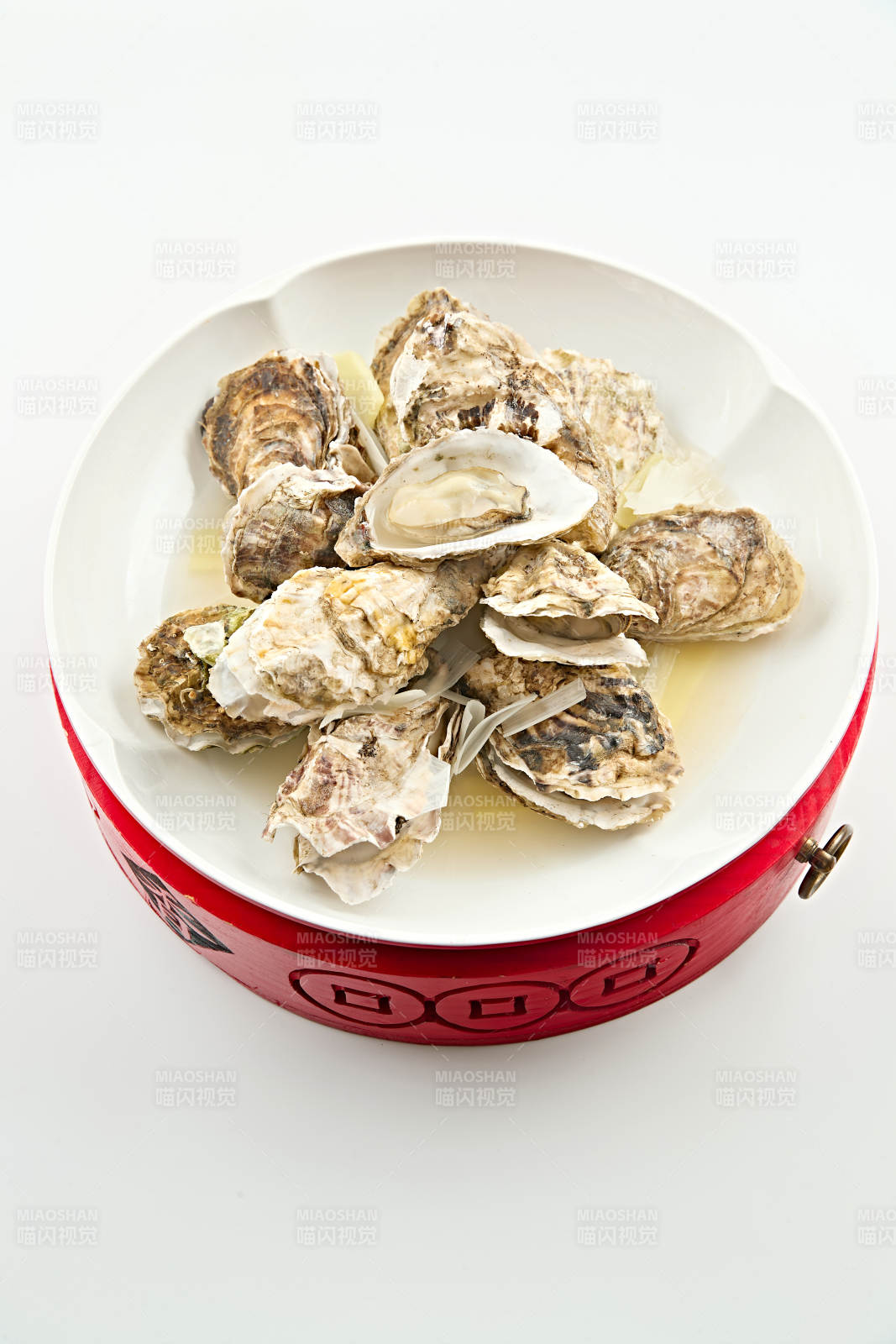 夏季大排档美食蒸大生蚝图片