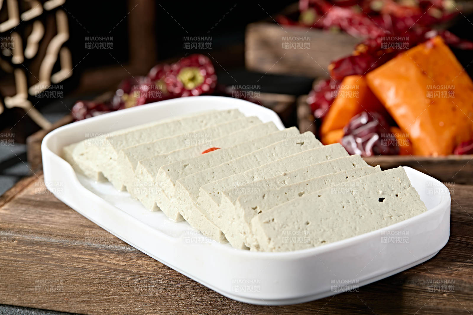 火锅食材鲜嫩土豆腐黑豆腐图片