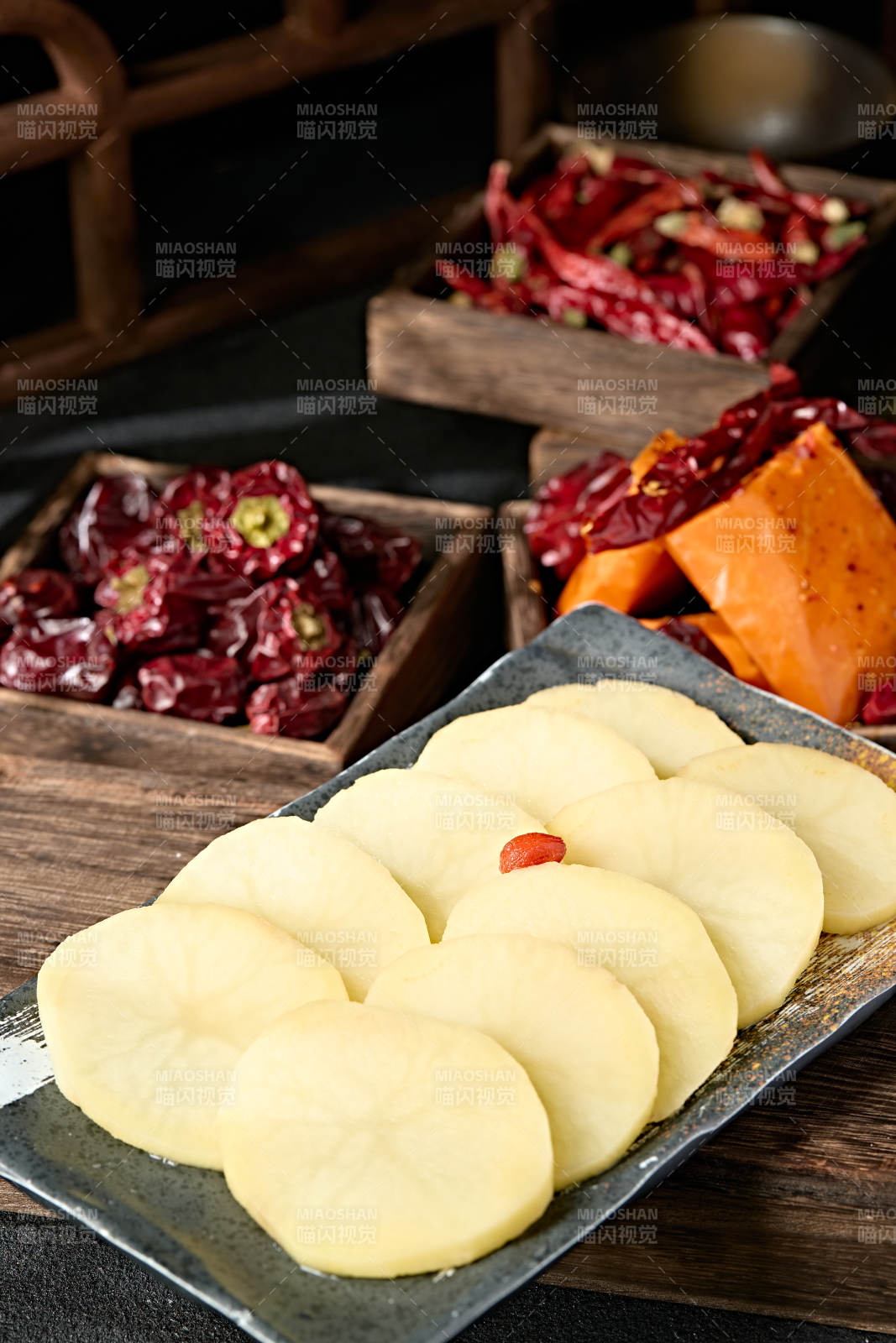 新鲜鲜切土豆片马铃薯片图片