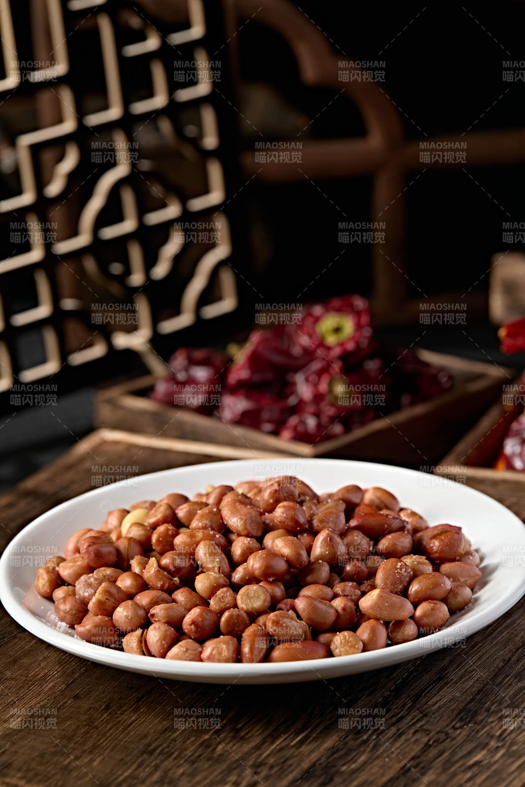 佐酒小吃油炸花生米图片