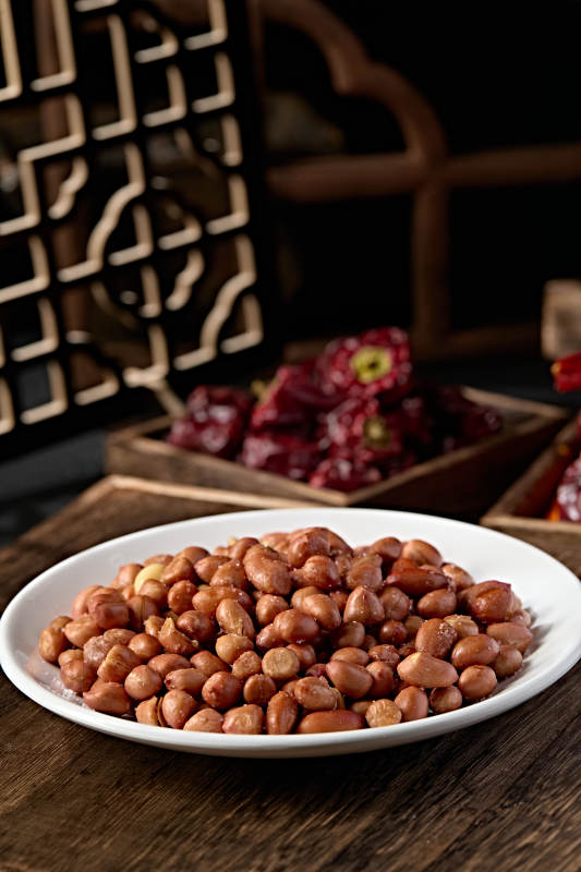 佐酒小吃油炸花生米图片