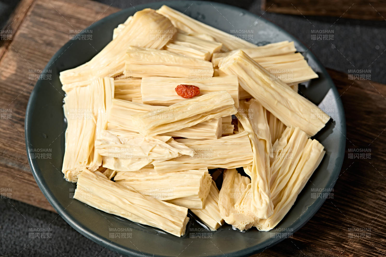 新鲜火锅配菜豆制品腐竹段图片