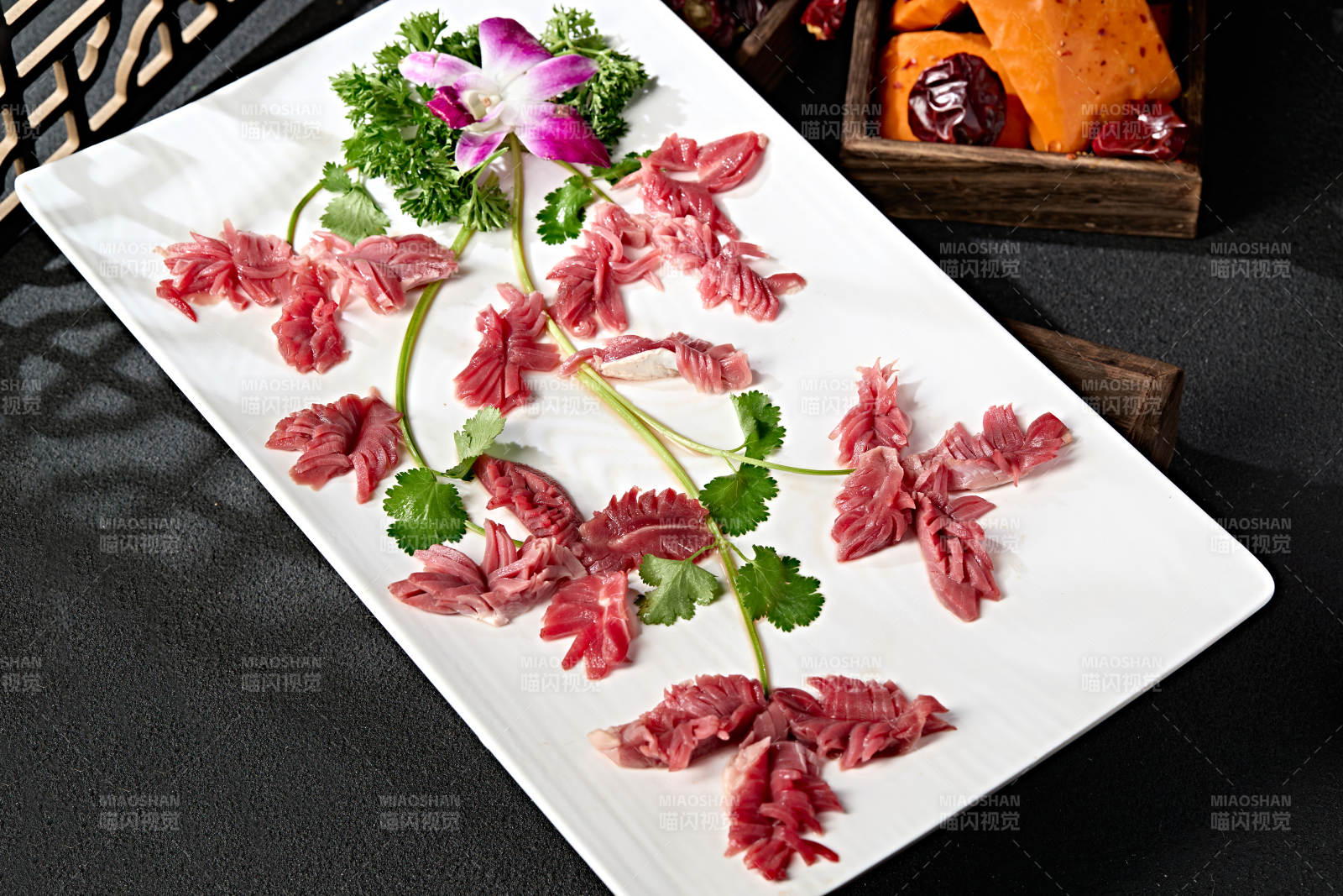 火锅涮品食材鲜切鸡胗图片