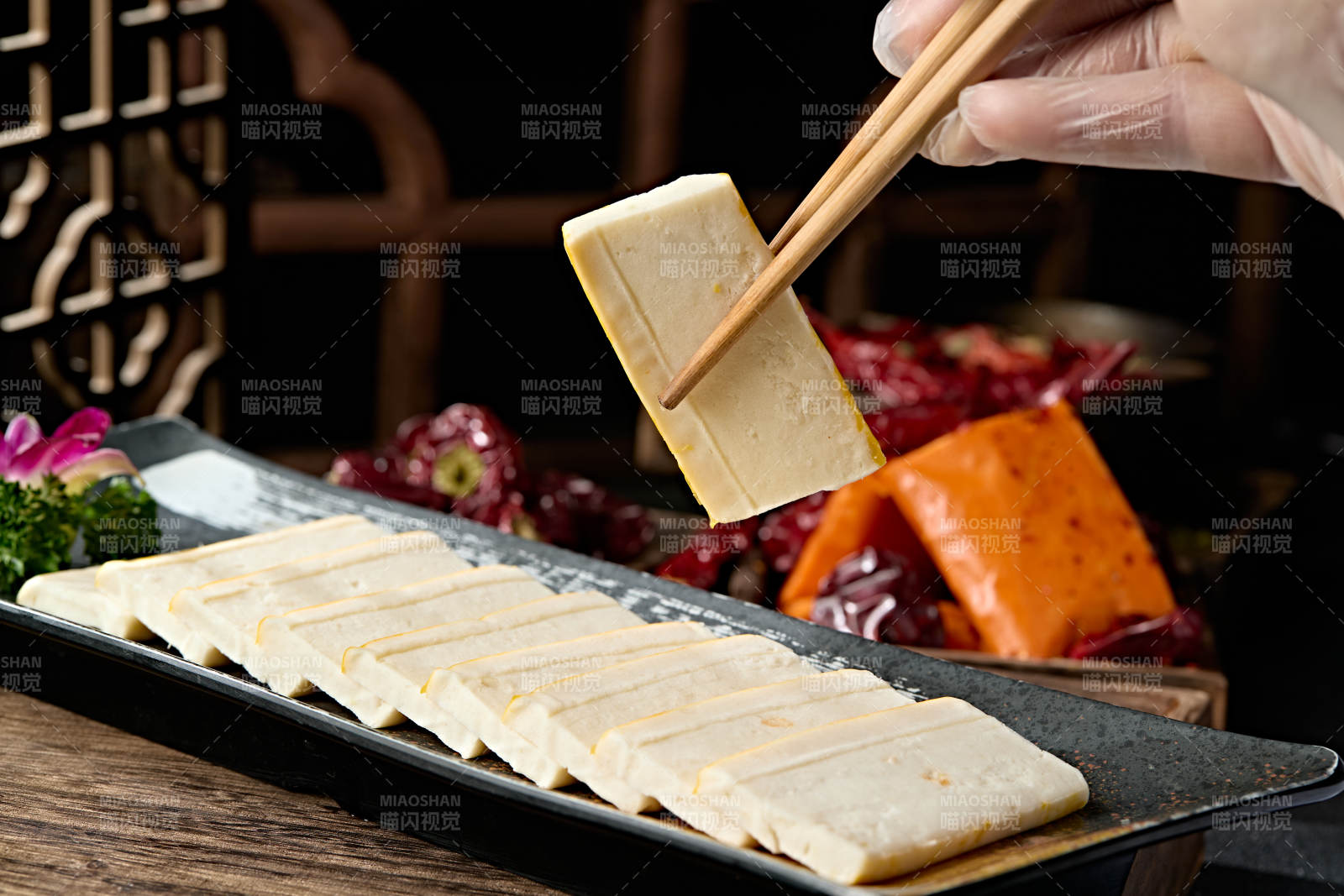 火锅涮品食材豆腐鱼糕切片图片