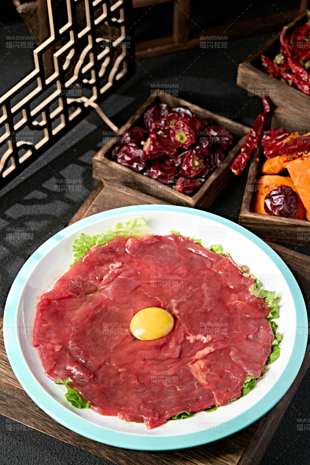 重庆火锅食材无菌蛋嫩滑牛上脑肉图片