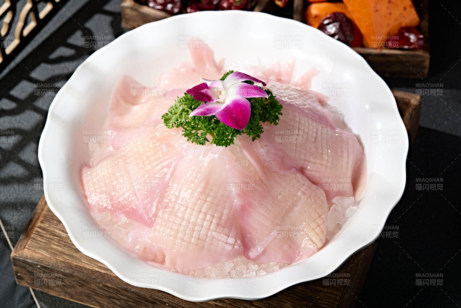 川渝火锅涮品食材鲜鱿鱼身鱿鱼板图片