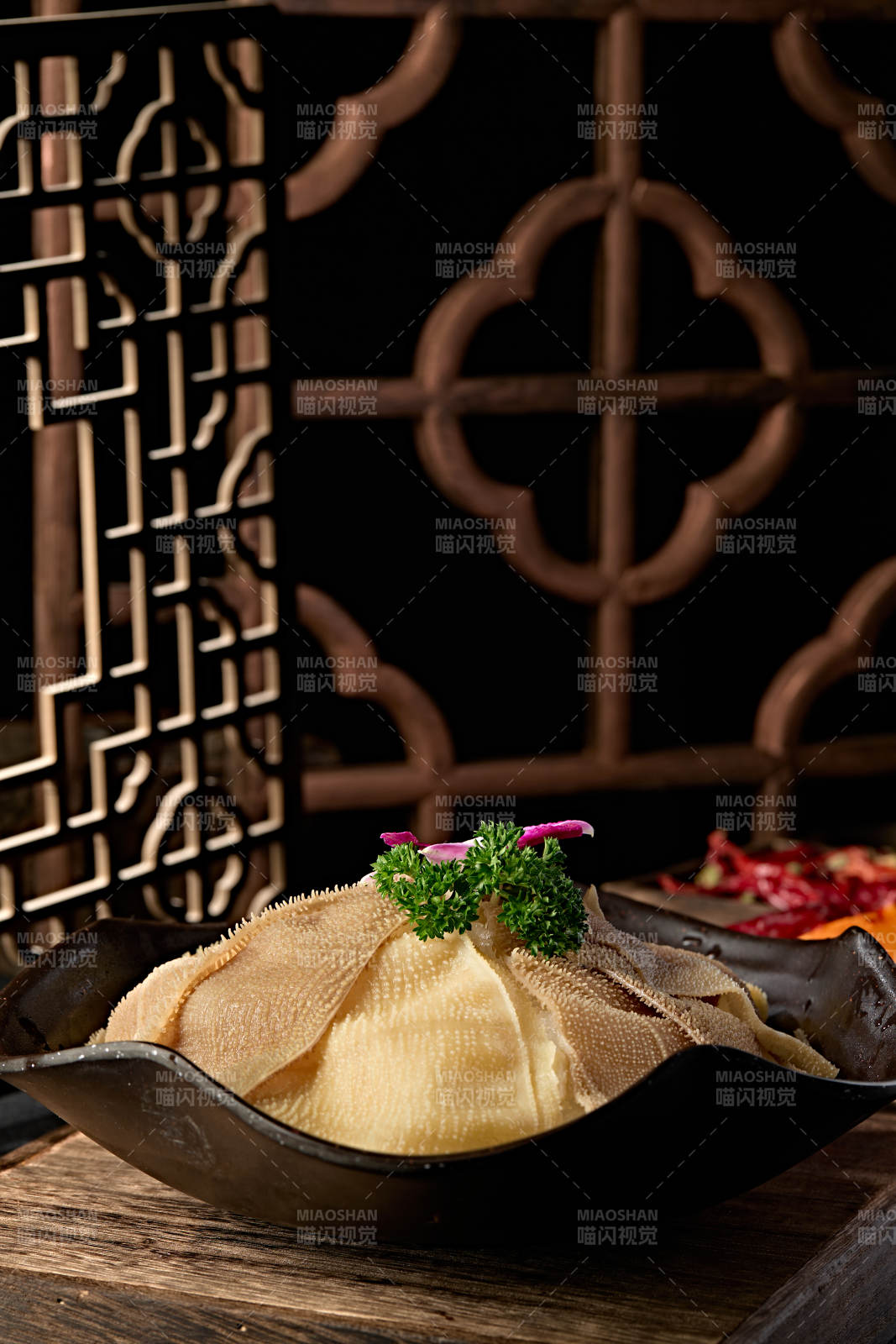 重庆火锅食材鲜嫩大片毛肚图片