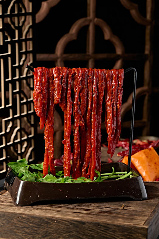 重庆火锅食材晾干麻辣筷子牛肉图片