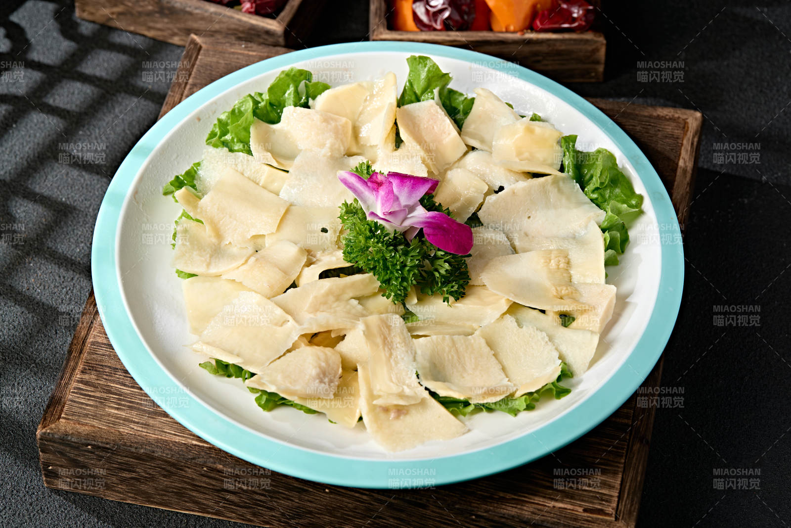 重庆火锅食材牛黄喉牛心管图片