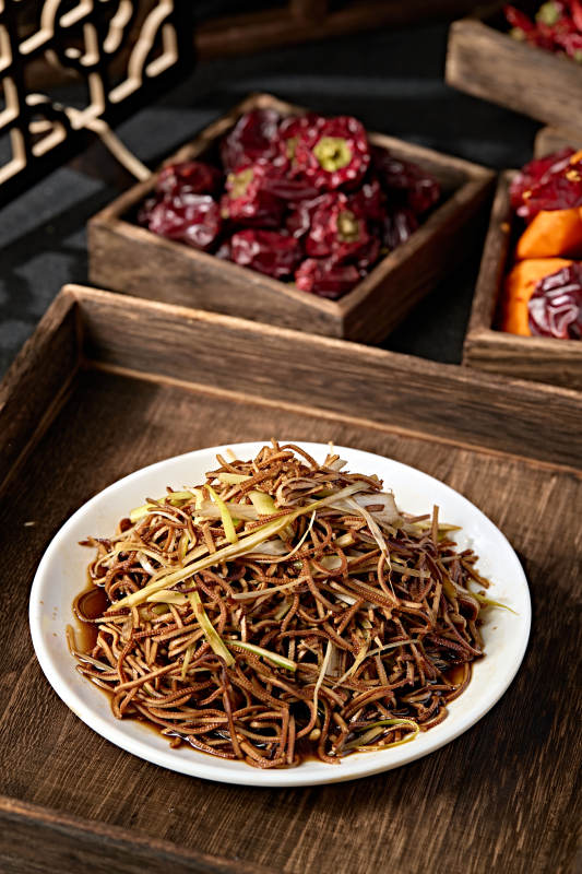 香葱老醋凉拌黑豆腐丝图片