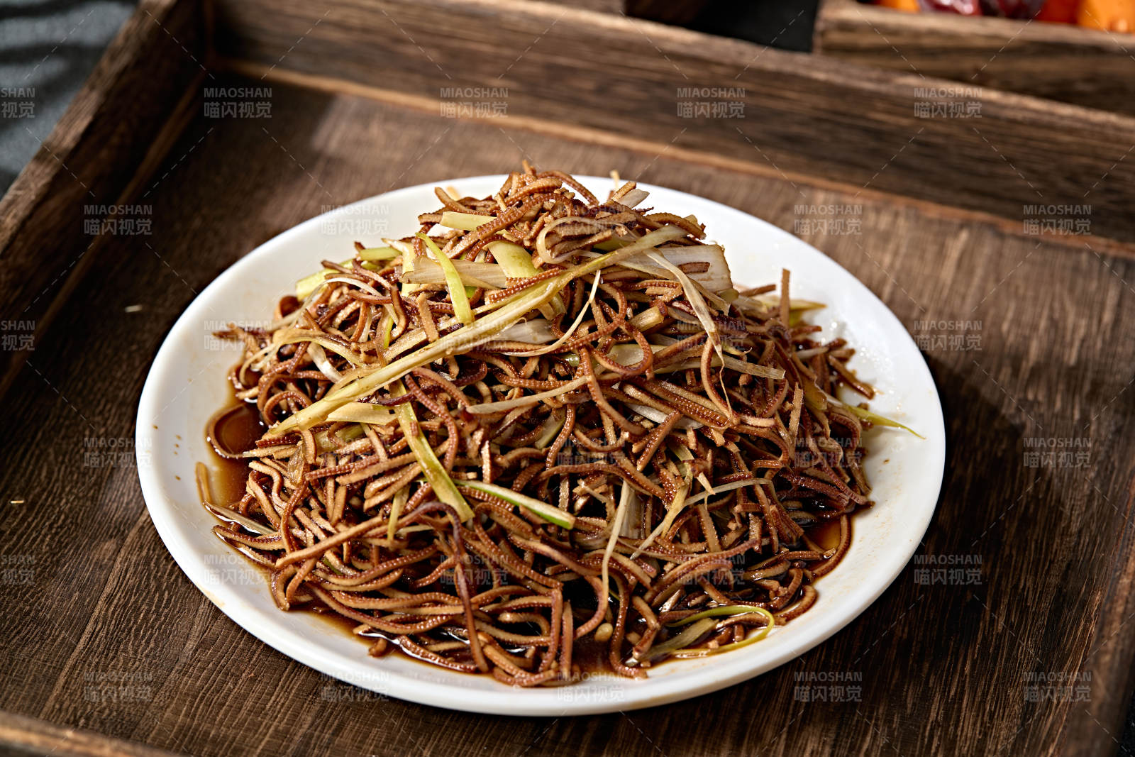 香葱老醋凉拌黑豆腐丝图片