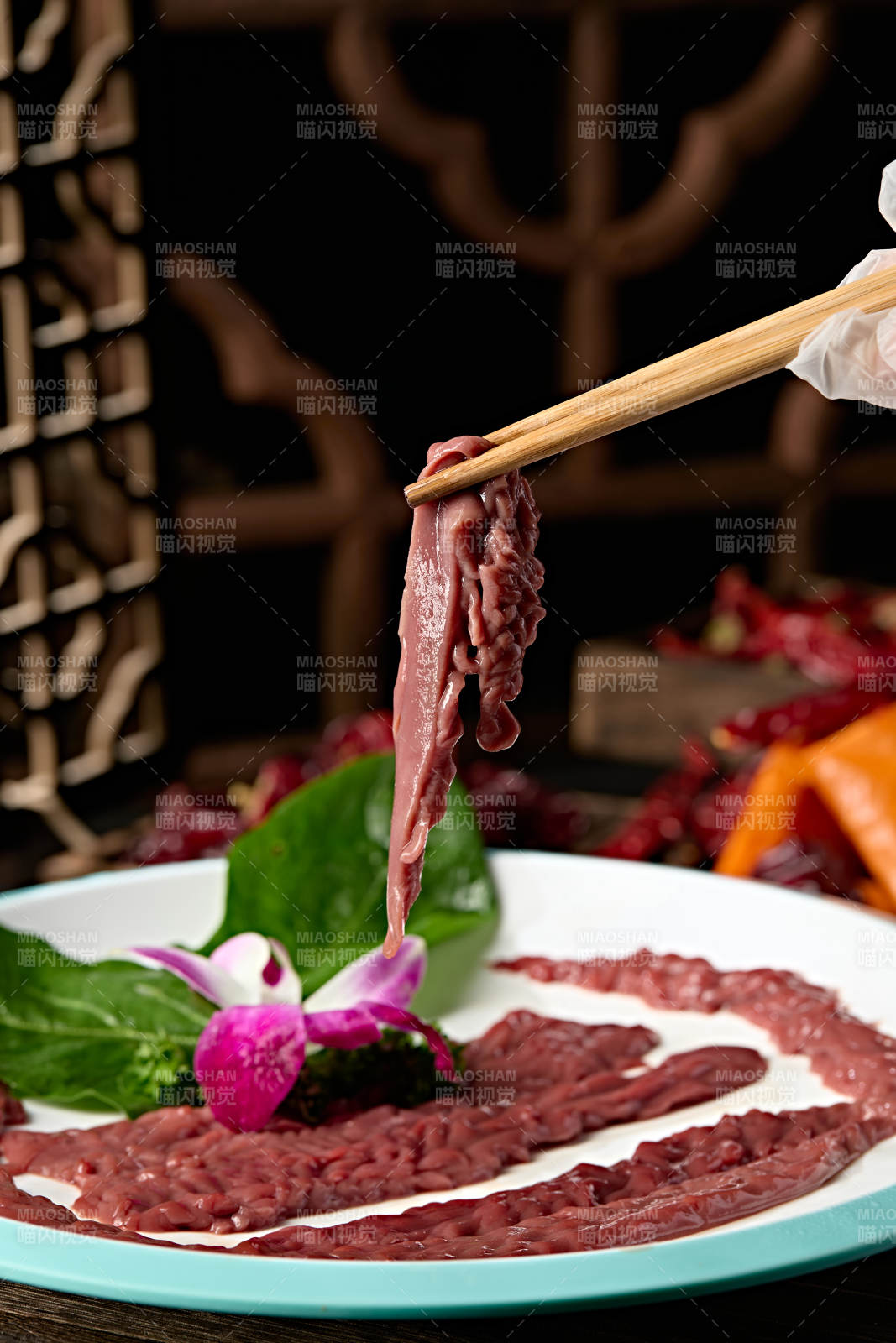 火锅涮品食材新鲜猪腰切片图片