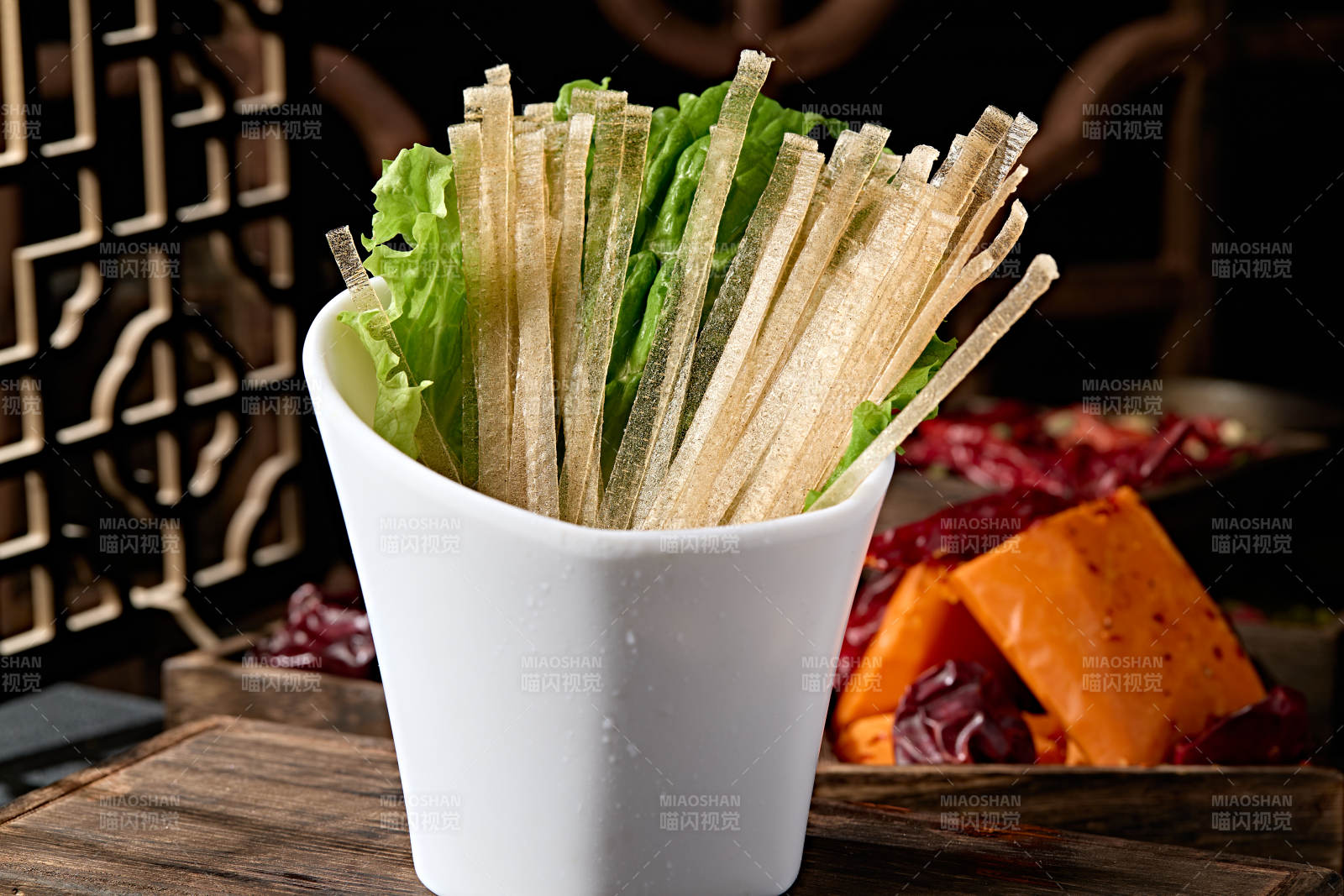 重庆火锅食材苕皮粉条图片