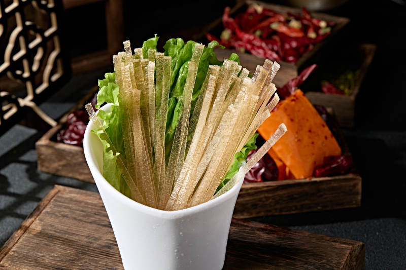 重庆火锅食材苕皮粉条图片