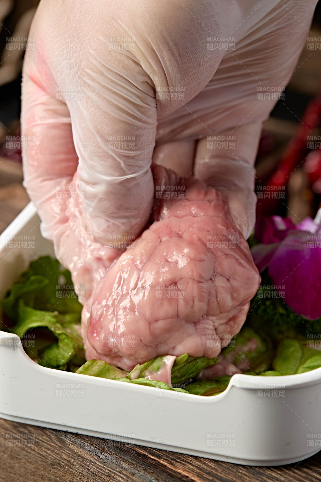 火锅食材鲜猪脑花图片