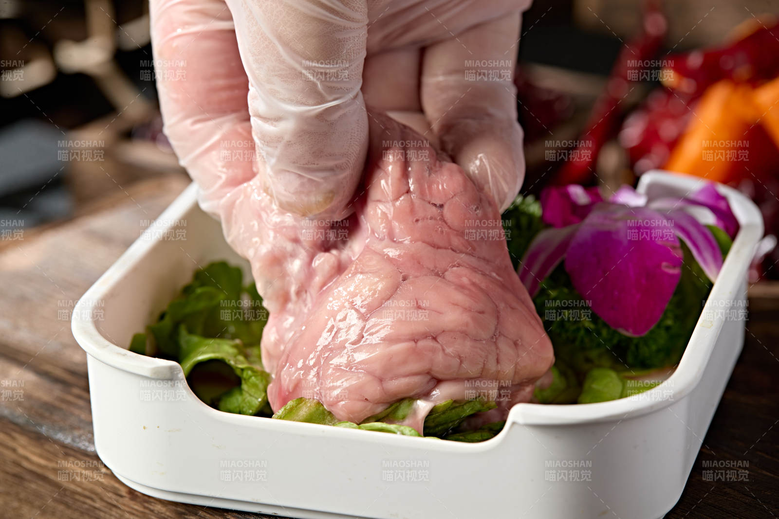 火锅食材鲜猪脑花图片