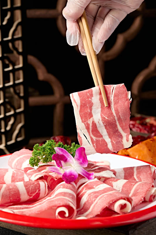 内蒙草原羔羊肉片图片