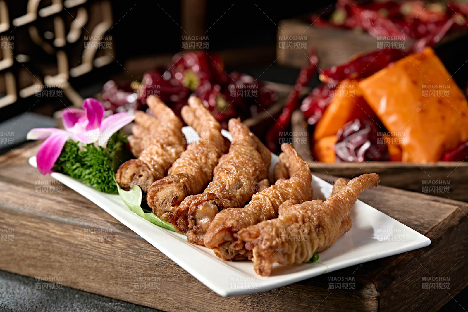 火锅食材涮虎皮鸡爪图片