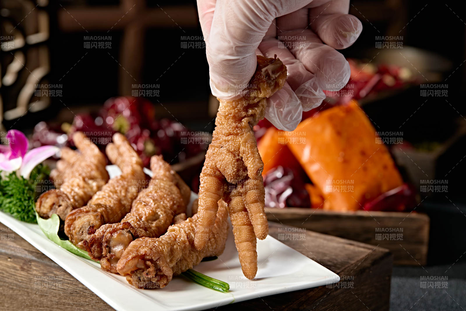 火锅食材涮虎皮鸡爪图片