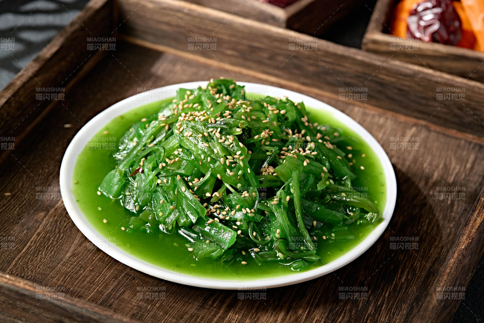 美味凉菜腌渍裙带菜图片