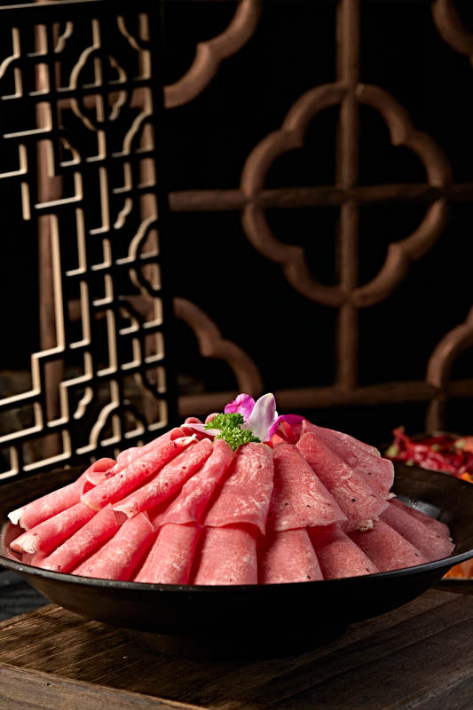 火锅食材涮牛舌卷切片图片