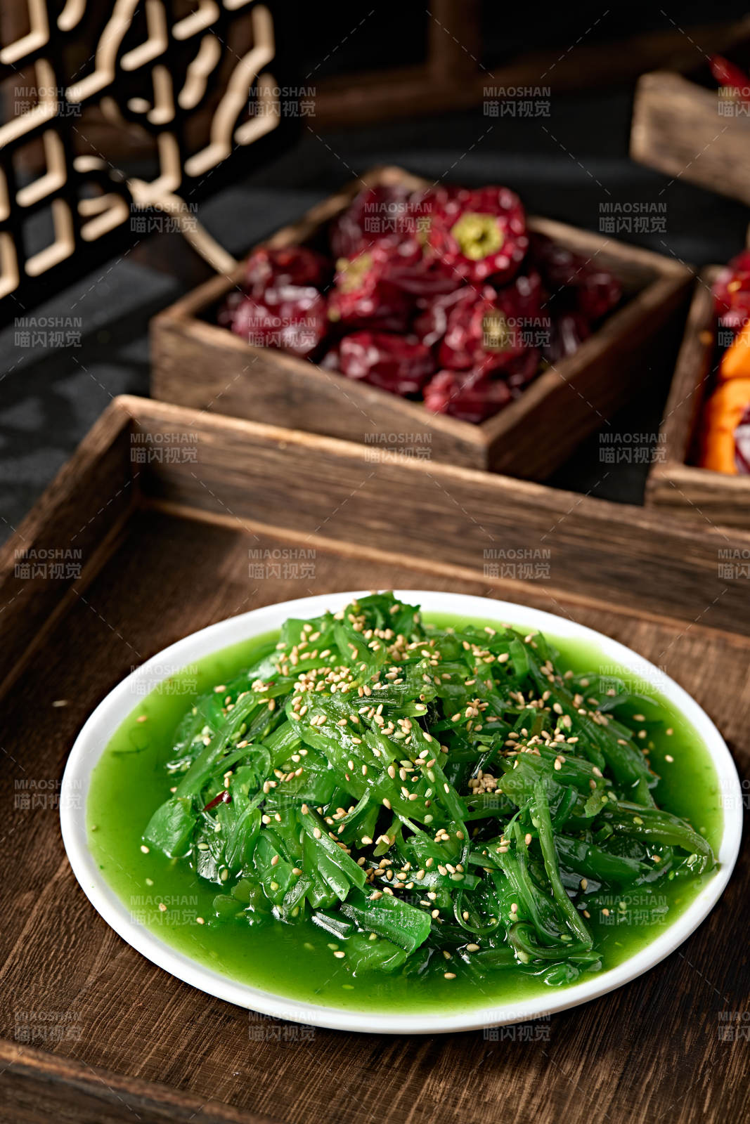 美味凉菜腌渍裙带菜图片